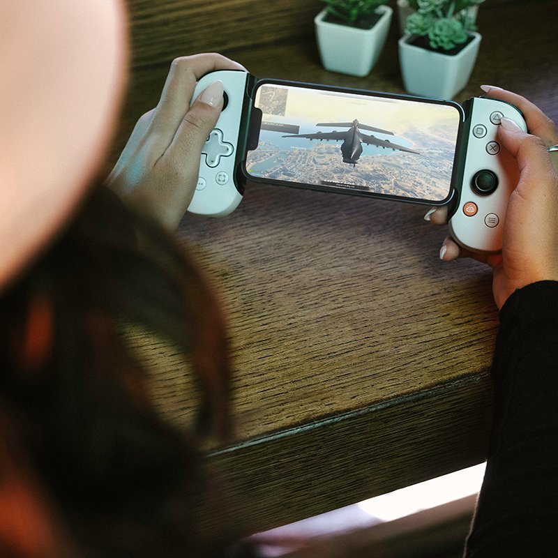 スマホコントローラー「Backbone One（第2世代）」が家電量販店で発売