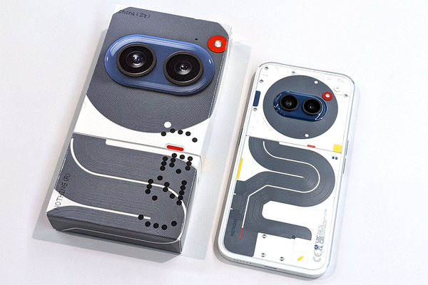 ASCII.jp：デザインもコスパも魅力であふれる「Nothing Phone (2a