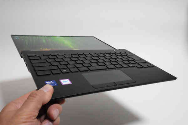 ASCII.jp：世界最軽量モバイルノートPC「LIFEBOOK WU5/J3」長期試用