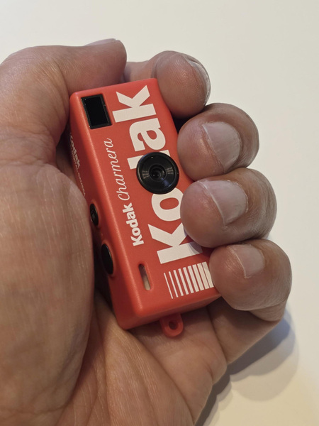 ASCII.jp：“1987の記憶を首から提げる” KODAK Charmeraを衝動買い (1/2)