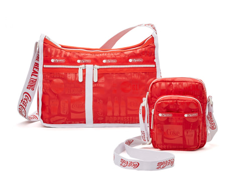 レスポートサック、「コカ・コーラ」とのコラボ商品を3月11日発売 ロゴ