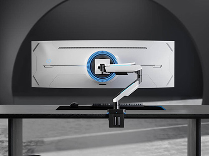 最大49インチ対応の光るゲーミングモニターアーム、最大荷重20kg