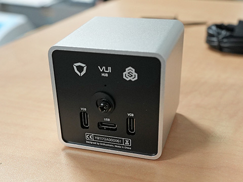 PCハード情報を表示できるUSB接続メーター「VU1」がSTREACOMから、E