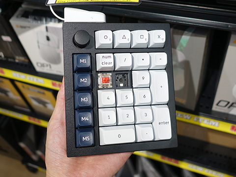 マクロキーやロータリーノブを備えたテンキーパッド「Keychron Q0 Max