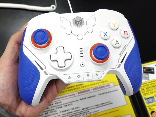 最大2,000Hzポーリングレート対応のゲームパッド「BLITZ2」がBIGBIG