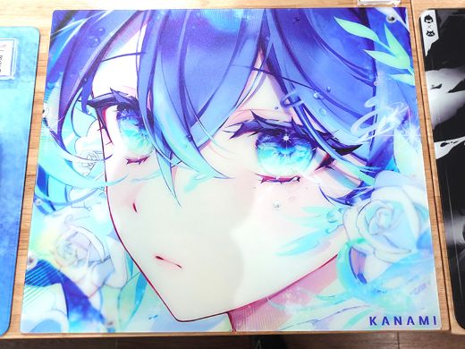 イラストデザインが特徴のガラスマウスパッド「Arbiter Studio x