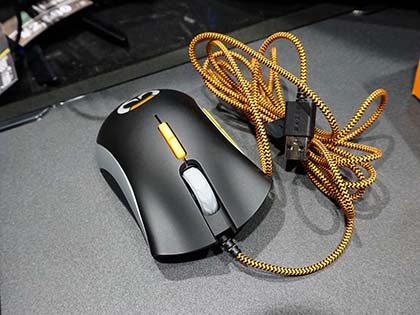 OverwatchとコラボしたRazer製ゲーミングマウス「DeathAdder Elite」が