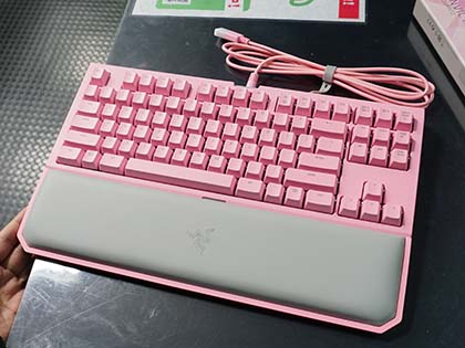 Razerのゲーミングデバイスにキュートなピンク色「QUARTZ EDITION」が