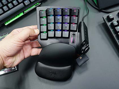 キーの深度を感知するRazer製左手キーボード「TARTARUS PRO」が発売