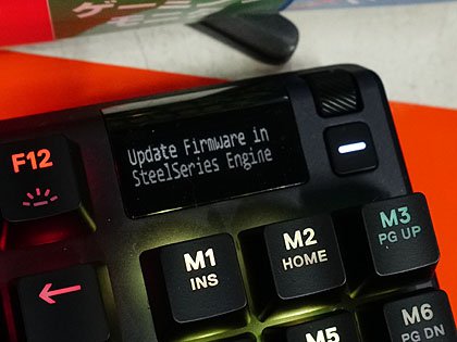 有機ELディスプレイ搭載のSteelSeries製キーボード「Apex 7」が発売