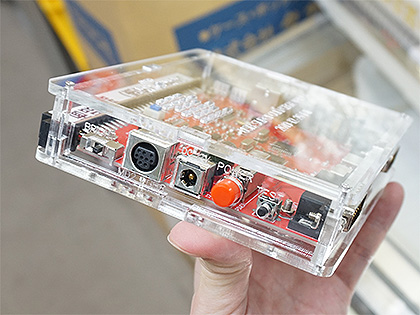 USBゲームパッドが使えるアーケード基板用コントロールボックス、計3