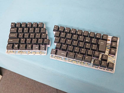 左右分割型の65%キーボード自作キット「NKNL7」が入荷 - AKIBA PC Hotline!