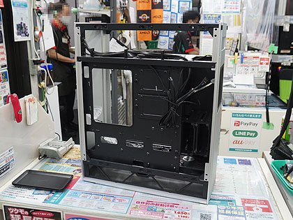 煙突効果”レイアウトのフルタワー「ALTA F1」がSilverStoneから