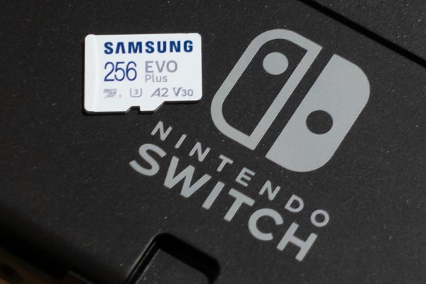Nintendo Switch 有機ELモデル」にも高速microSDカードが有効！6