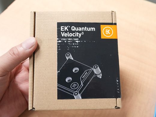 EKWBのCPU水冷ブロック「EK-Quantum Velocity3」に透明アクリルトップ