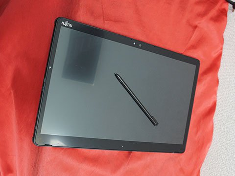 Core i3-8145U搭載の2in1「ARROWS Tab Q739/A」が12,800円、中古PC