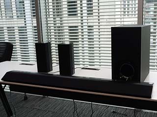 ソニー、ワイヤレスリアでリアル5.1chのサウンドバー上位機「HT-RT5