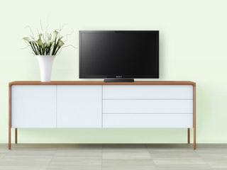 ソニー、USB HDDへの裏番組録画も可能な24型BRAVIA。約45,000円 - AV Watch