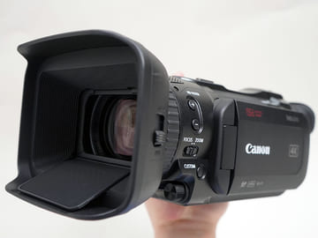 小寺信良の週刊 Electric Zooma!】こだわりレンズに4K手ぶれ補正、“初