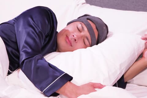 フィリップス、睡眠の質を高める音が出るヘッドバンド「SmartSleep