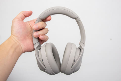 ソニー、装着したまま人と話せるNC/BTヘッドフォン「WH-1000XM4」 - AV