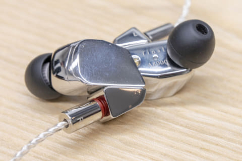 レビュー】5年の苦労が結実、final“真のベリリウムイヤフォン”「A8000