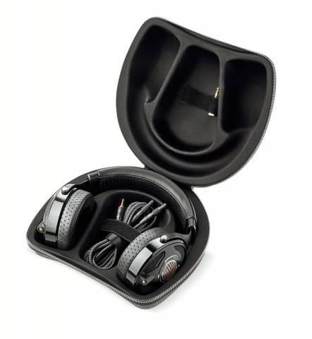 FOCAL、ヘッドフォン「UTOPIA」にバランス接続対応XLRケーブルを同梱