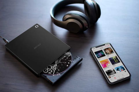 バッファロー、スマホにCDから直接楽曲取り込む「ラクレコ」 - AV Watch