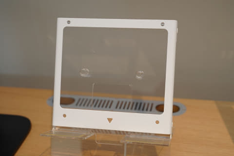 ミニレビュー】壁掛け大画面、Amazon「Echo Show 15」触ってみた - AV