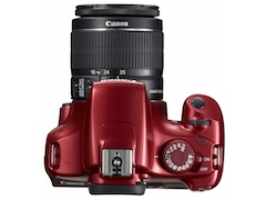 キヤノン、“赤ボディ”のエントリーモデル「EOS Kiss X50」 - デジカメ