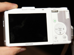 リコー、「GR DIGITAL IV」の新製品発表会を開催 - デジカメ Watch Watch