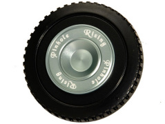 Rising、広角やビネット効果を得られるピンホールレンズ - デジカメ