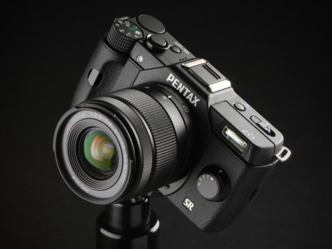 PENTAX Q7 デジタルカメラ Q2レンズ付き Amazon.com : Pentax Q7 12.4