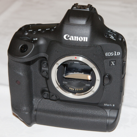 キヤノン「EOS-1D X Mark II」の技術説明会レポート - デジカメ Watch