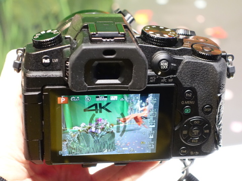 パナソニック、1型ポケットカメラ「LUMIX LX9」などを実機展示