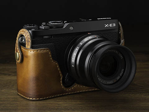 FUJIFILM X-E3専用のハーフレザーケース - デジカメ Watch