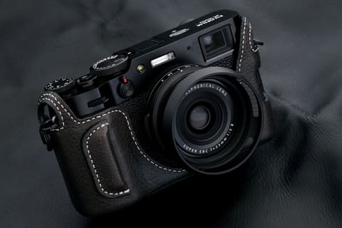 INDUSTRIA、X100V用のレザーカメラケース - デジカメ Watch