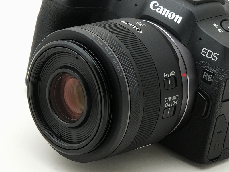 交換レンズレビュー：“小さくて軽い” 35mmAF単焦点レンズを一挙紹介