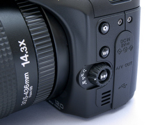 新製品レビュー：富士フイルムFinePix S200EXR - デジカメ Watch Watch