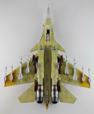 ハセガワ、「メビウス1」と「黄色の13」の1/72スケールプラモデル