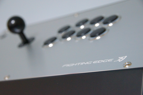 闘うための刃、HORI「ファイティングエッジ刃」最新版を試す 各部の高