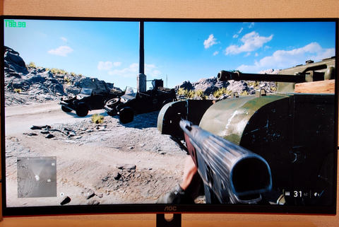曲面パネルで勝つ!! リフレッシュレート144Hz、応答速度1msのハイ