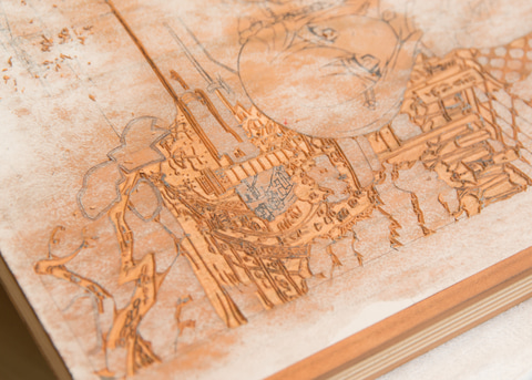 職人が1つずつ手作業で制作！ 「ガルパン 最終章」より、「浮世絵木