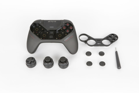 特集】ASTROのハイエンドゲームコントローラー「ASTRO C40 TR」は運び