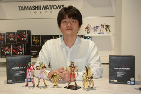 魂インタビュー】黄金の血によって輝く聖衣を再現！ 「聖闘士聖衣神話