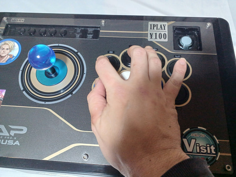 ジャンプボタン搭載アケコン「DRM JS」レビュー - GAME Watch