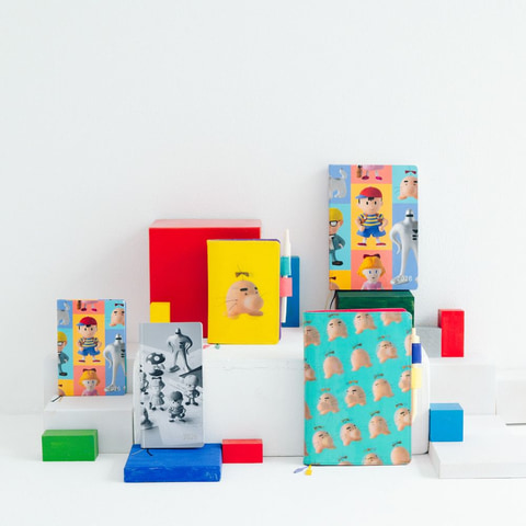 イベント「MOTHERのかたち。」展示のフィギュアを再現したフィギュア