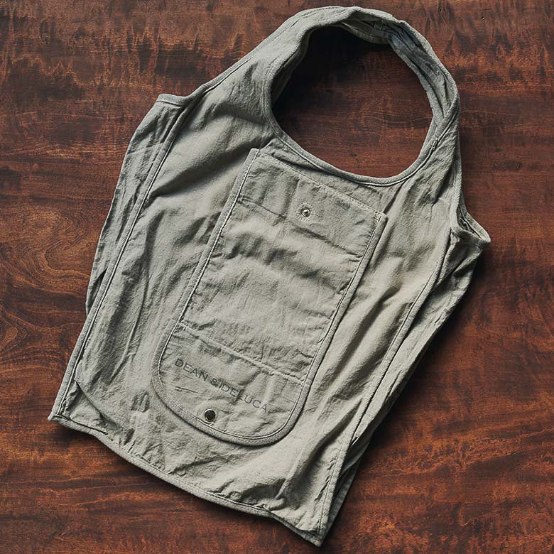 DEAN & DELUCA「天然染めショッピングバッグ 葡萄」発売。果皮を再利用