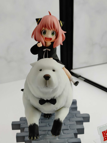 メガホビEXPO】「SPY×FAMILY」から、ボンドにまたがるアーニャの