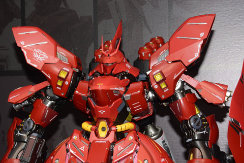 METAL STRUCTURE 解体匠機 MSN-04 サザビー」、30枚以上の写真でその